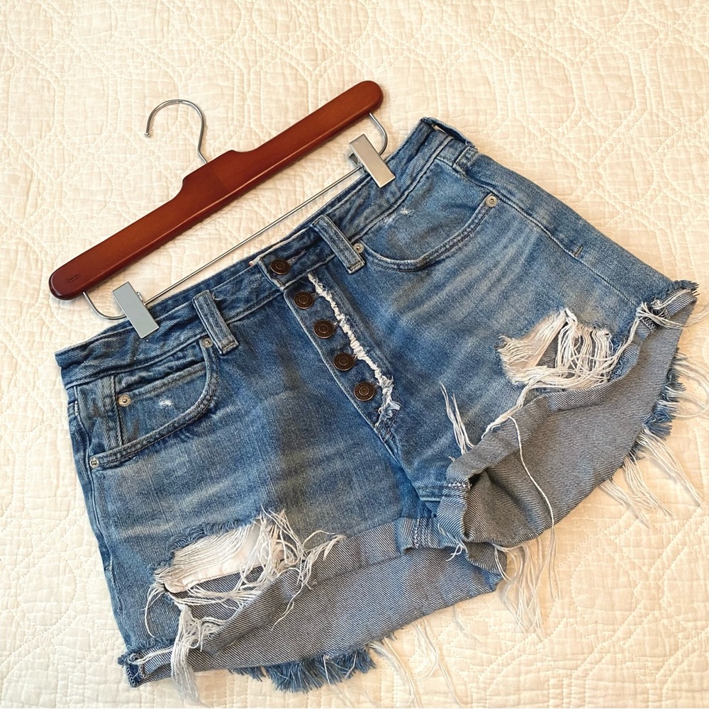Free People We The Free Distressed Jean Shorts With Holes Pockets Exposed Sz 27